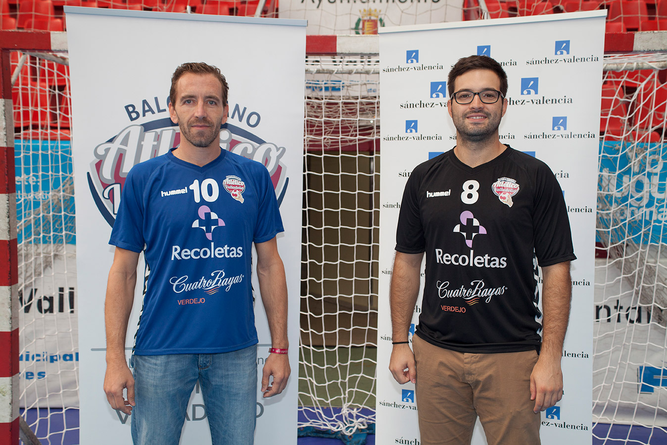 El Atlético Valladolid presenta su nueva equipación y patrocinadores para la temporada 2015-2016 | Galería 1 / 4