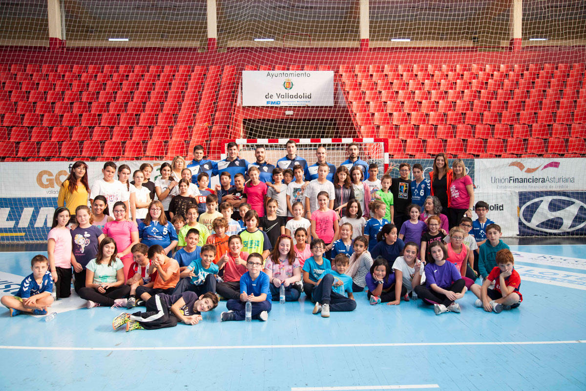65 escolares disfrutan con la primera sesión de la actividad ‘Siéntete un Gladiador Azul’ | Galería 13 / 28