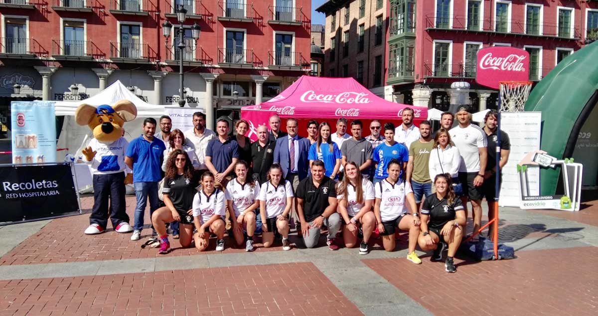 El Recoletas Atlético Valladolid participa en ‘El Día del Deporte’ para concienciar sobre el reciclaje  | Galería 2 / 2